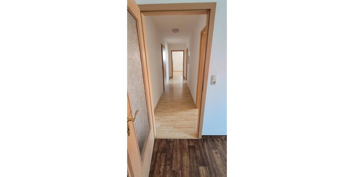 Etagenwohnung Stavenhagen - 2 Zimmer, 60 m&sup2;, 325&euro; | Angebot:26323410