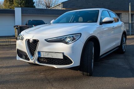 Alfa Romeo Stelvio 88.000 km 22.999 &euro; Köln 50933