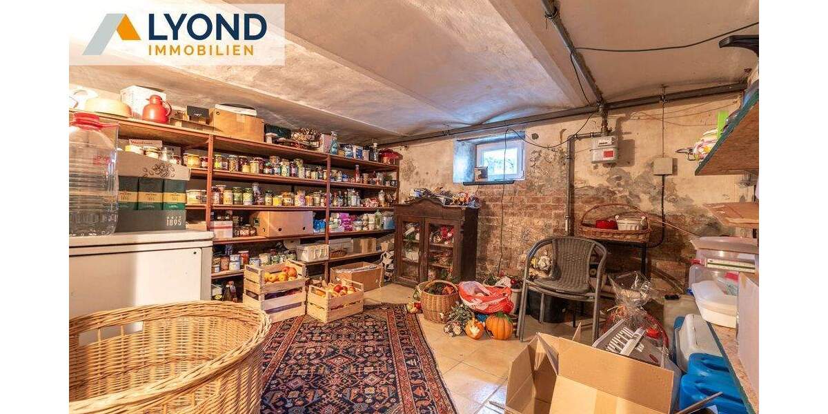 Einfamilienhaus Frankenhain Frankenhain - 4 Zimmer, 138 m&sup2;, 185.000&euro; | Angebot:24137402