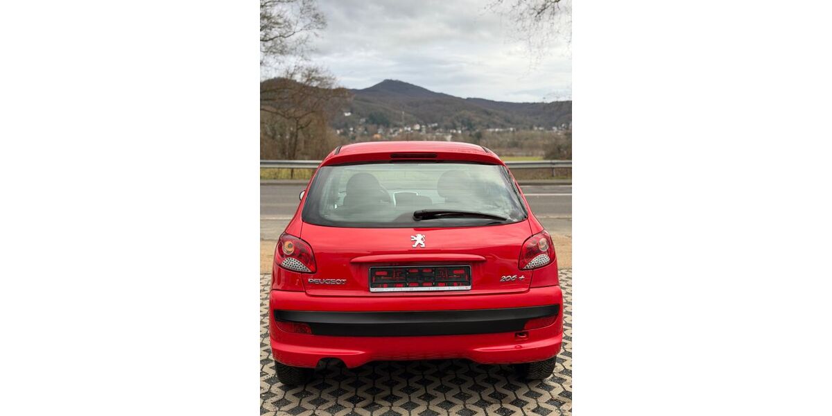 Peugeot 206 120.000 km 2.950 &euro; Bonn 53179