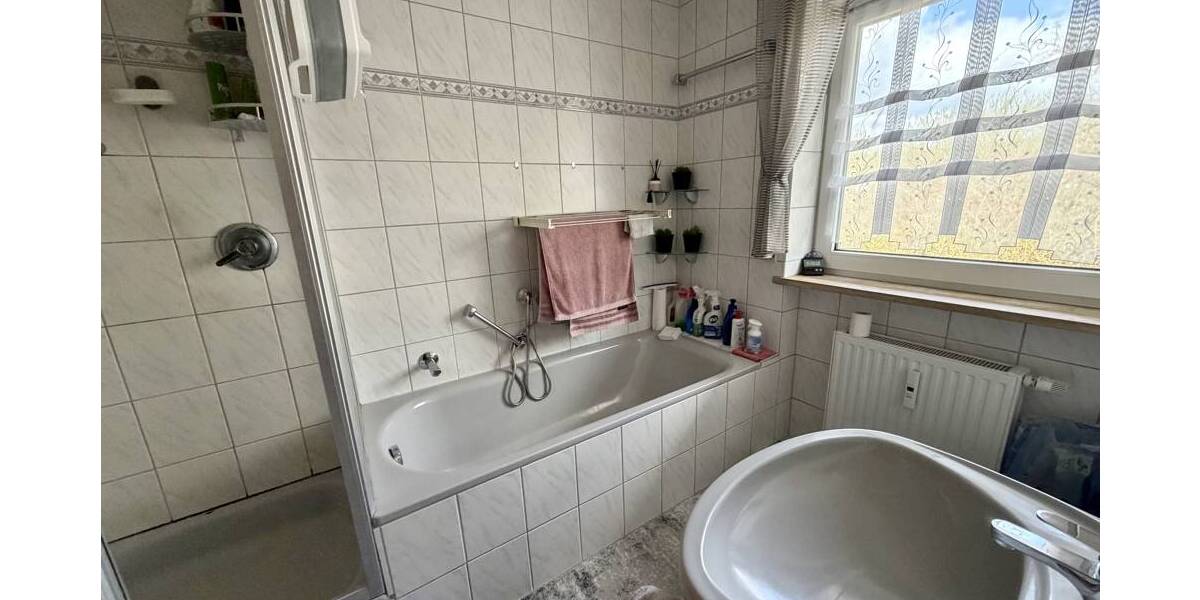 Etagenwohnung Rödental / Mönchröden Mönchröden - 4 Zimmer, 93 m&sup2;, 219.000&euro; | Angebot:26616760
