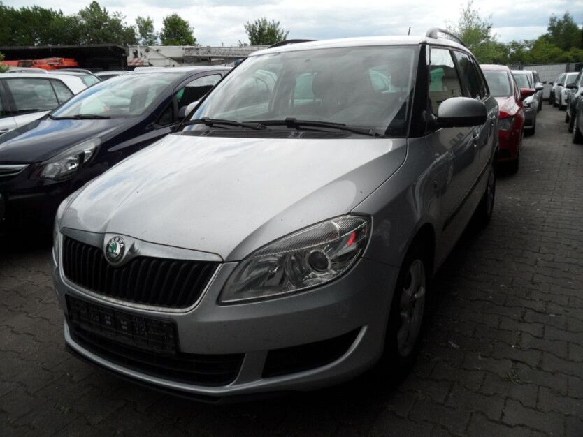 Skoda Fabia 218.065 km 2.299 € Regensburg 93055