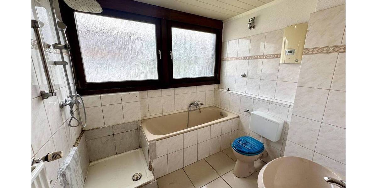 Schöne Doppelhaushälfte zentral in Leverkusen Lützenkirchen 4 zimmer