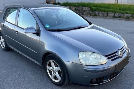 VW Golf 278.000 km 2.899 &euro; Wildberg 72218