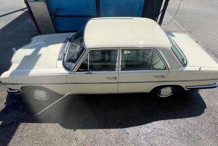 Mercedes-Benz 220 123.456 km 10.000 &euro; Ried 86510