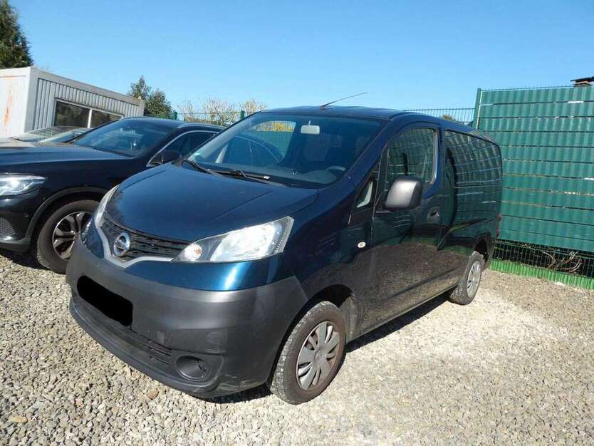 NV200