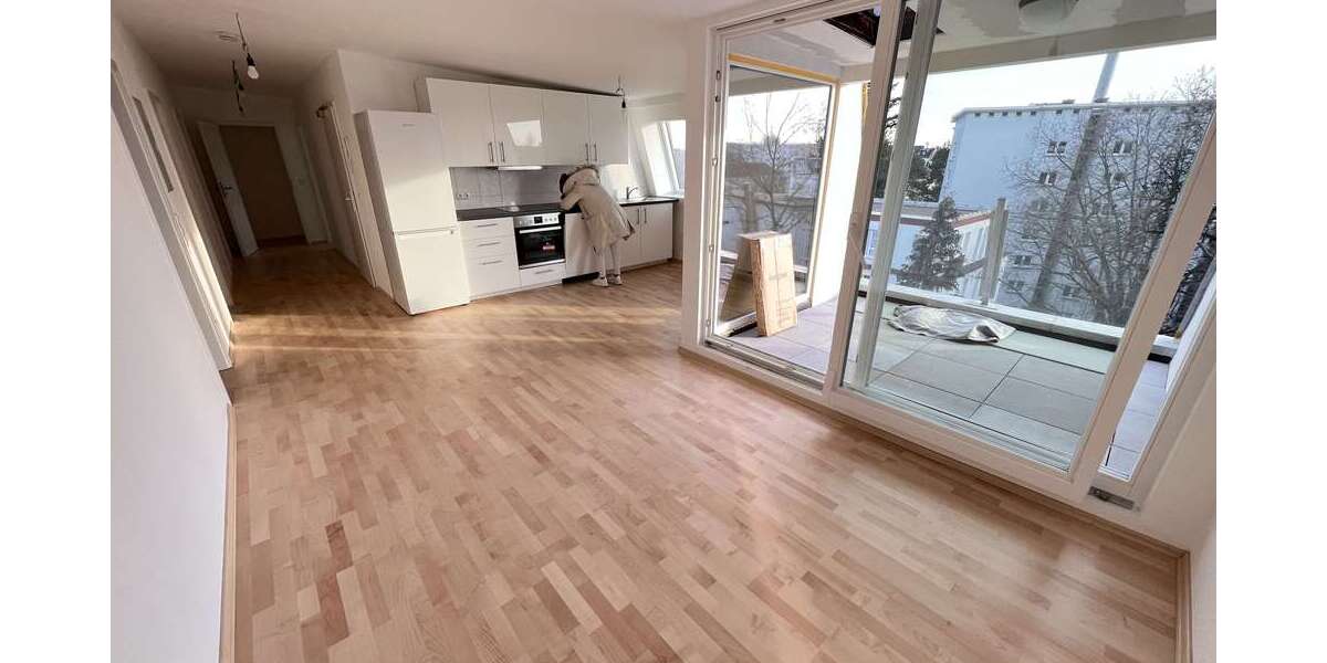 Wohnung zum Mieten in Offenbach am Main 1.390 € 95 m² 4 zimmer