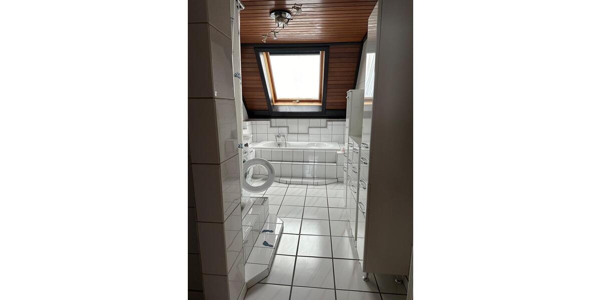 Etagenwohnung Idar-Oberstein Oberstein - 4 Zimmer, 107 m&sup2;, 950&euro; | Angebot:26375467