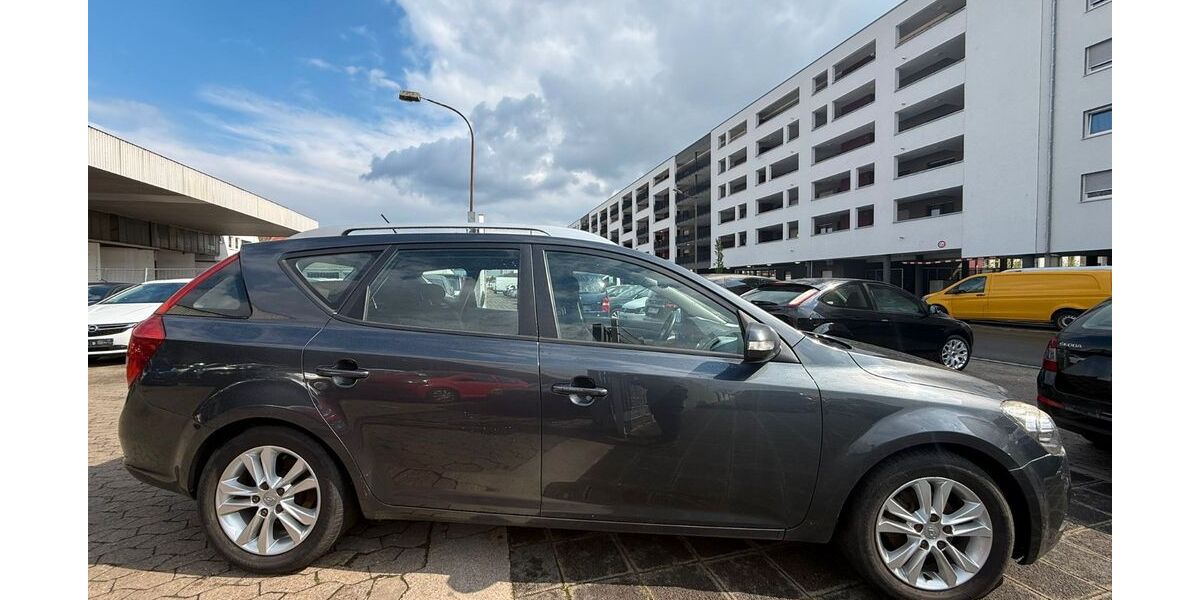 Kia ceed / Ceed 225.000 km 2.000 &euro; Nürnberg 90439