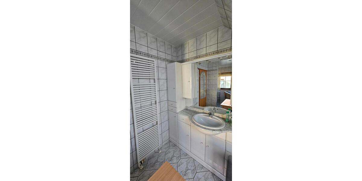 Einfamilienhaus Aschersleben - 4 Zimmer, 120 m&sup2;, 1.200&euro; | Angebot:26320901