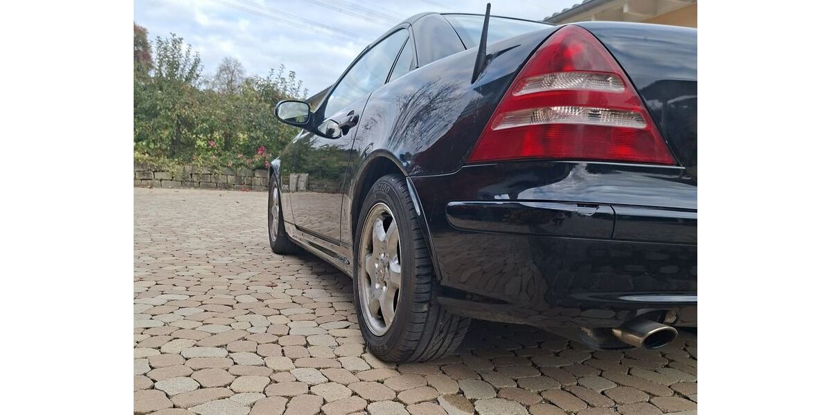 Mercedes-Benz SLK 230 183.000 km 3.099 &euro; Orsingen - Nenzingen 78359