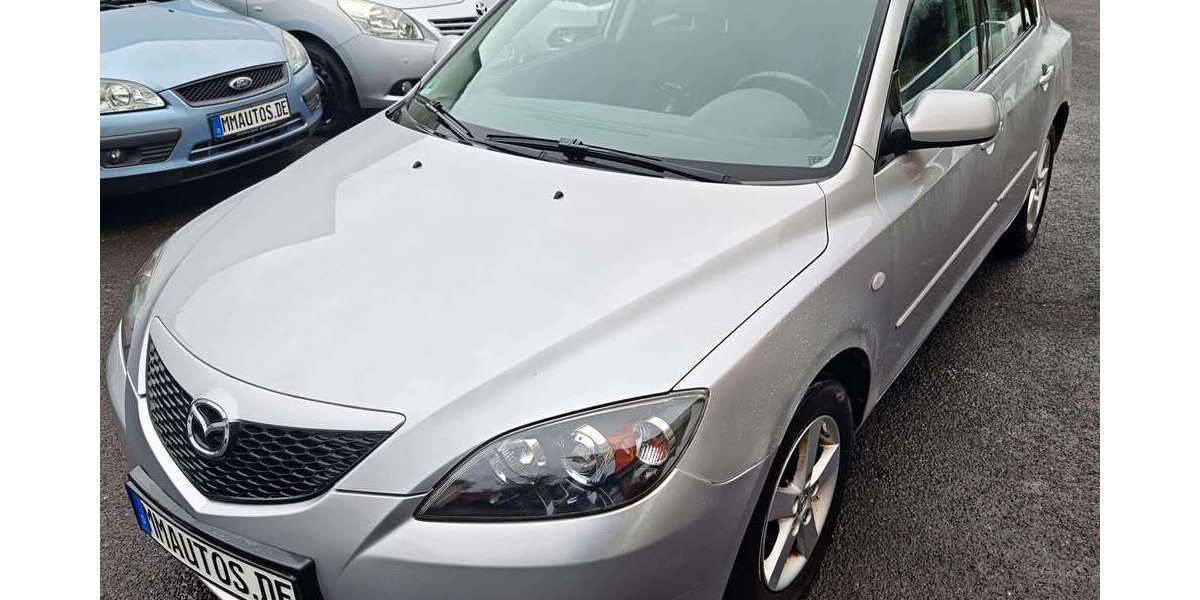 Mazda 3 166.000 km 2.489 &euro; Urbar 56182