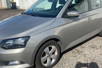 Skoda Fabia 210.000 km 4.990 &euro; Hanau 63452