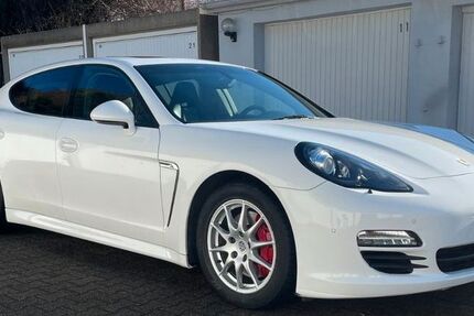 Porsche Panamera 127.328 km 26.800 &euro; Lünen 44532