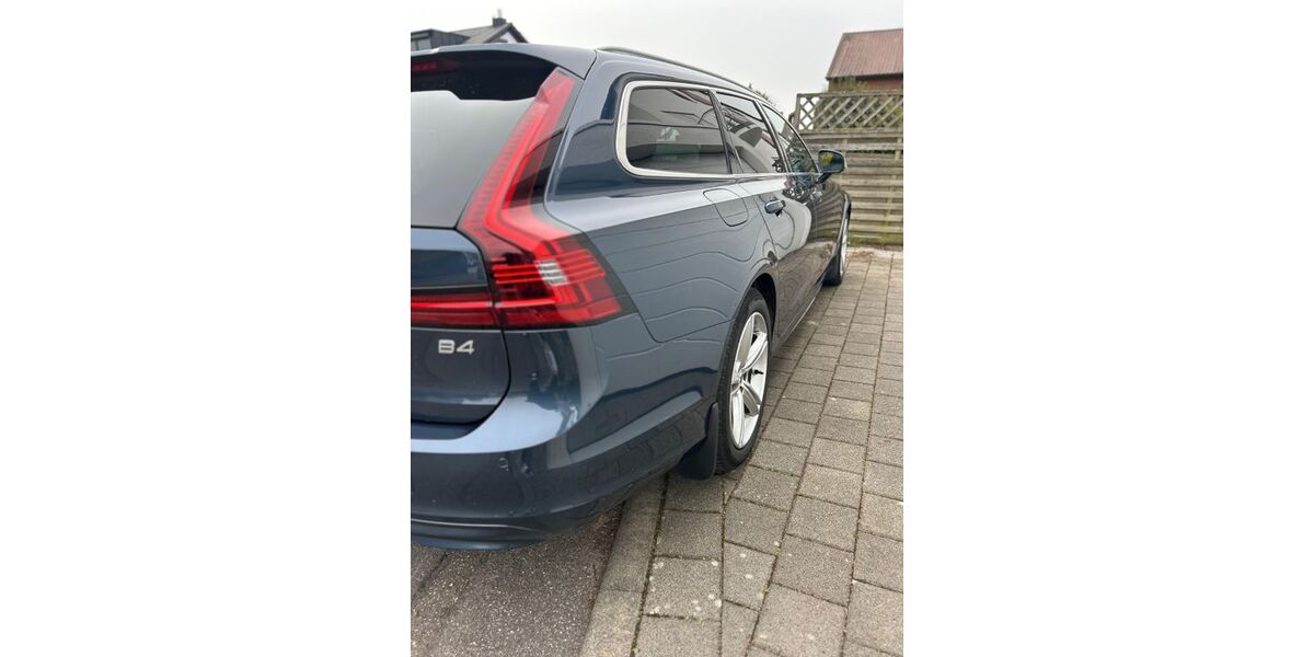 Volvo V90 90.000 km 26.500 &euro; Löchgau 74369