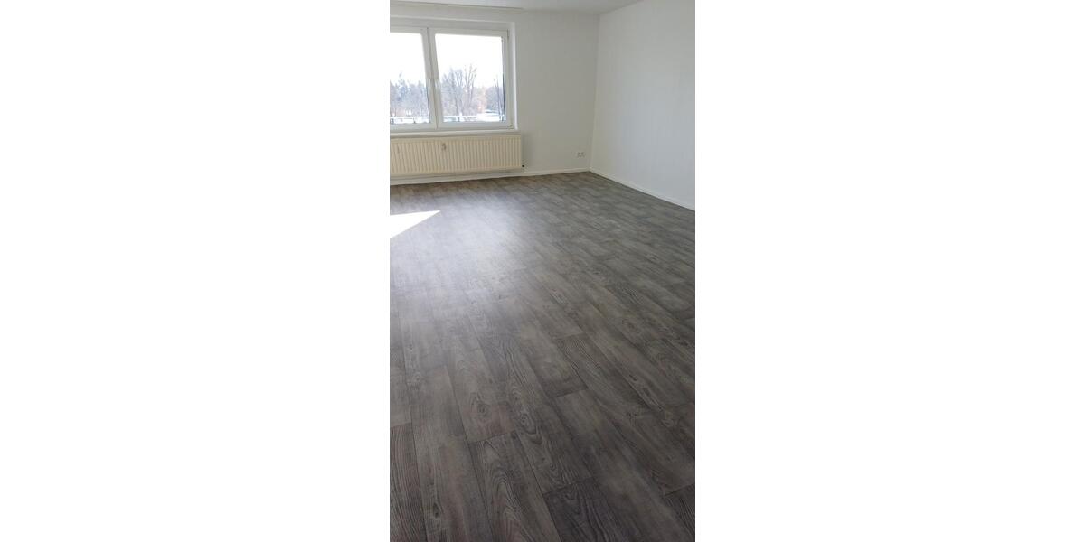 Etagenwohnung Kyritz - 3 Zimmer, 107 m&sup2;, 666&euro; | Angebot:24490956