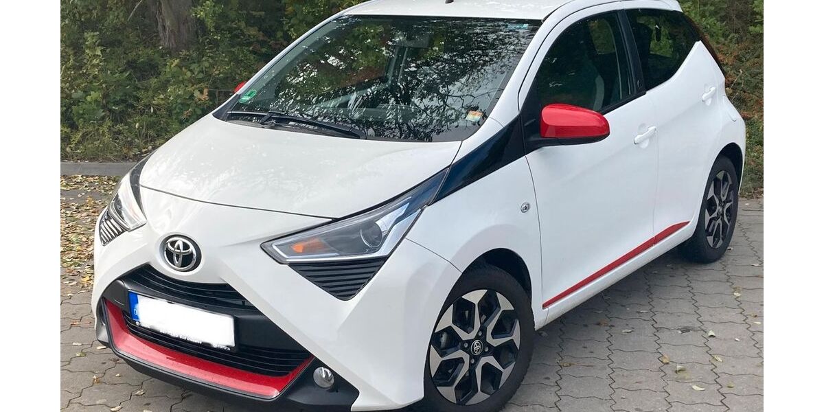 Toyota Aygo (X) 48.000 km 12.000 &euro; Bad Oldesloe 23843