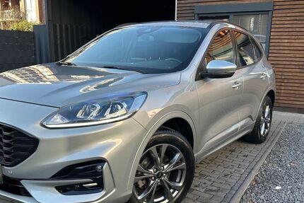 Ford Kuga 51.292 km 23.899 &euro; Hamburg 22041