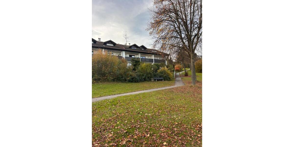 Dachgeschoßwohnung Bad Griesbach im Rottal - 2 Zimmer, 87 m&sup2;, 135.000&euro; | Angebot:26844262
