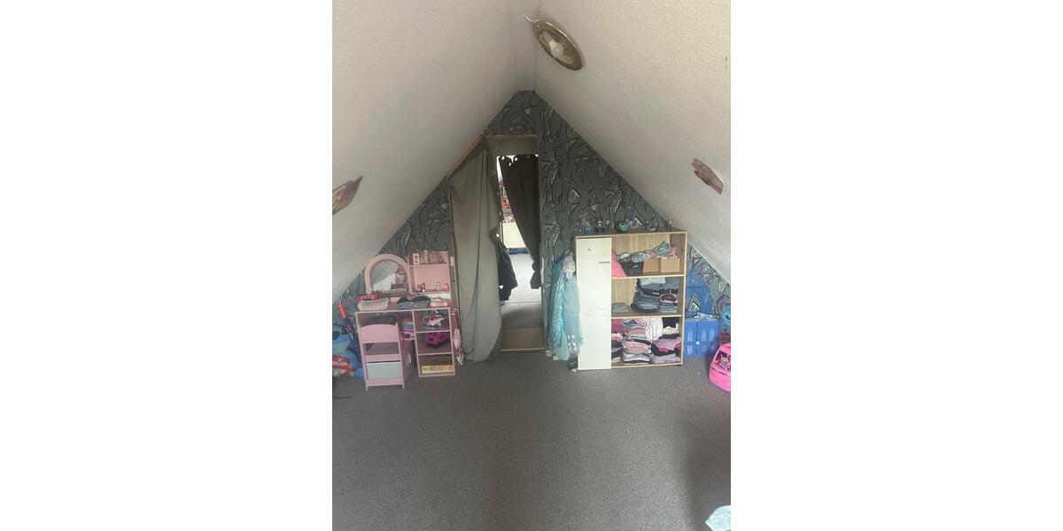 Dachgeschoßwohnung Südbrookmerland - 4 Zimmer, 90 m&sup2;, 1.100&euro; | Angebot:26222888