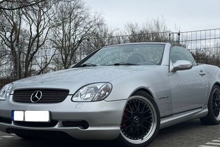Mercedes-Benz SLK 200 177.000 km 5.900 &euro; Niederkassel 53859
