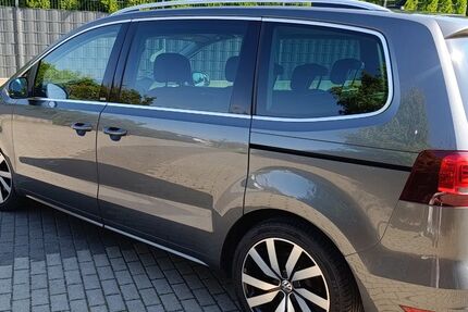 VW Sharan 62.200 km 27.400 € Berlin 12355