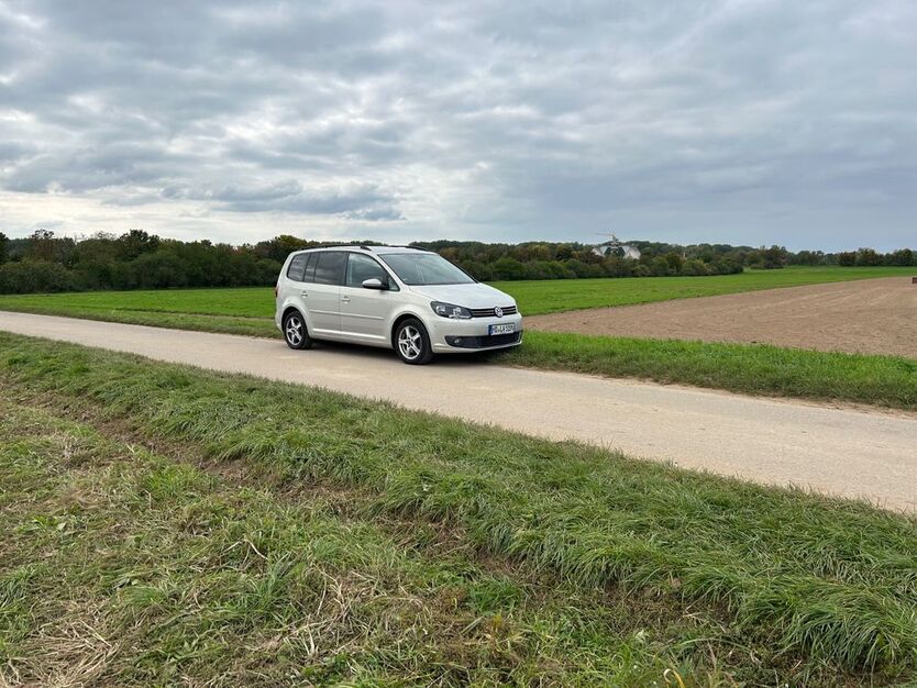 VW Touran 172.000 km 8.250 € Ketsch 68775