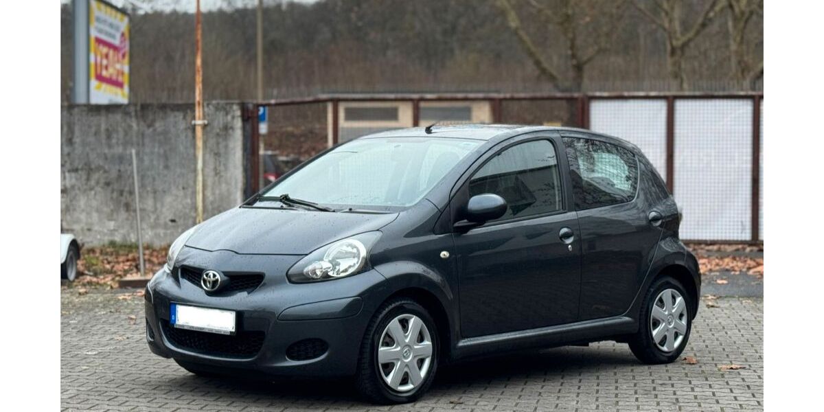 Toyota Aygo (X) 19.142 km 6.890 &euro; Bad Mergentheim 97980