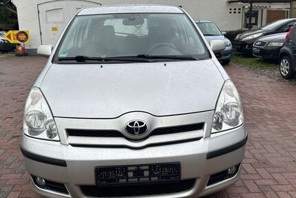 Toyota Corolla Verso 107.000 km 4.500 € recklinghausen 45665