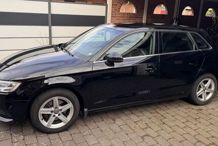 Audi A3 165.000 km 12.400 € Leck 25917