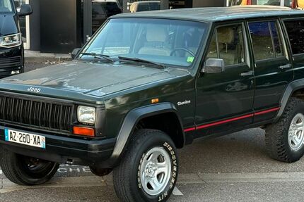 Jeep Cherokee 74.000 km 8.990 € Rheinau Freistett 77866