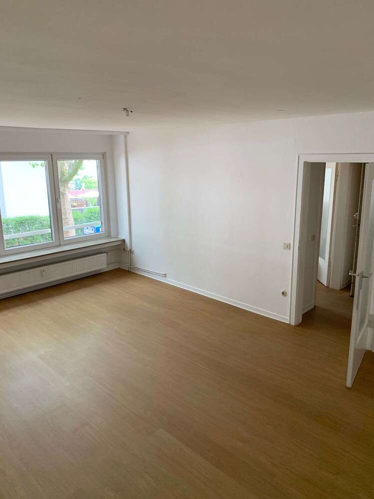 Wohnung zum Mieten in Duisburg 430 € 67 m²