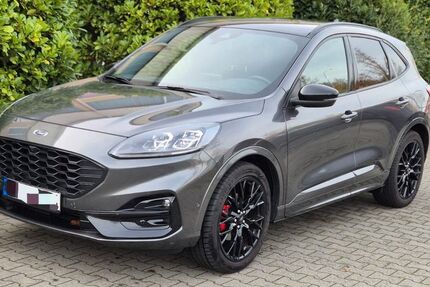 Ford Kuga 62.500 km 16.900 € Kronberg 61476