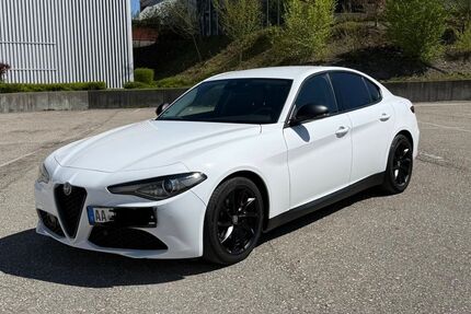 Alfa Romeo Giulia 125.000 km 18.000 &euro; Aalen 73433