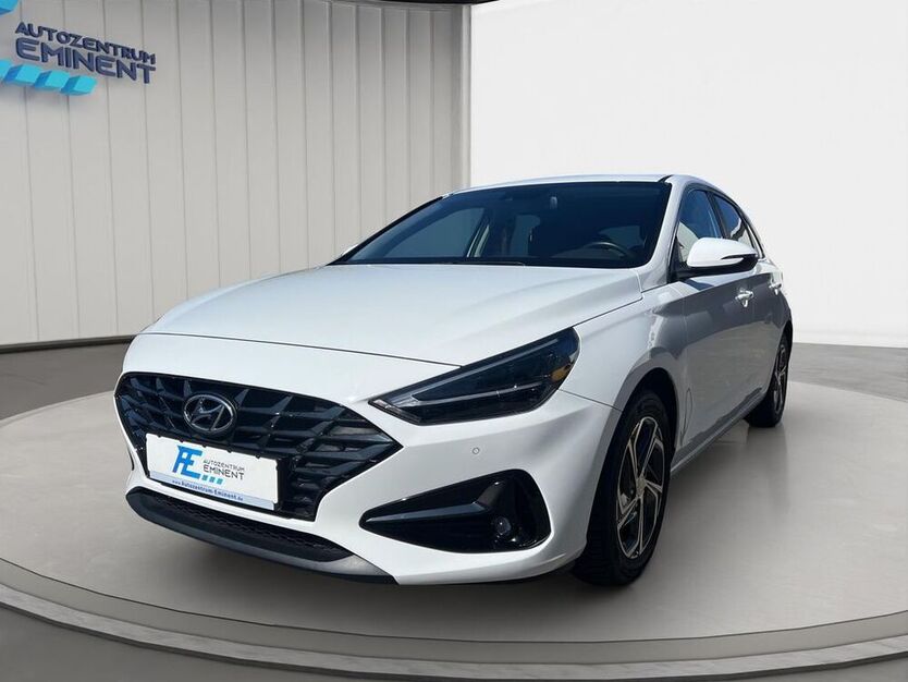 i30