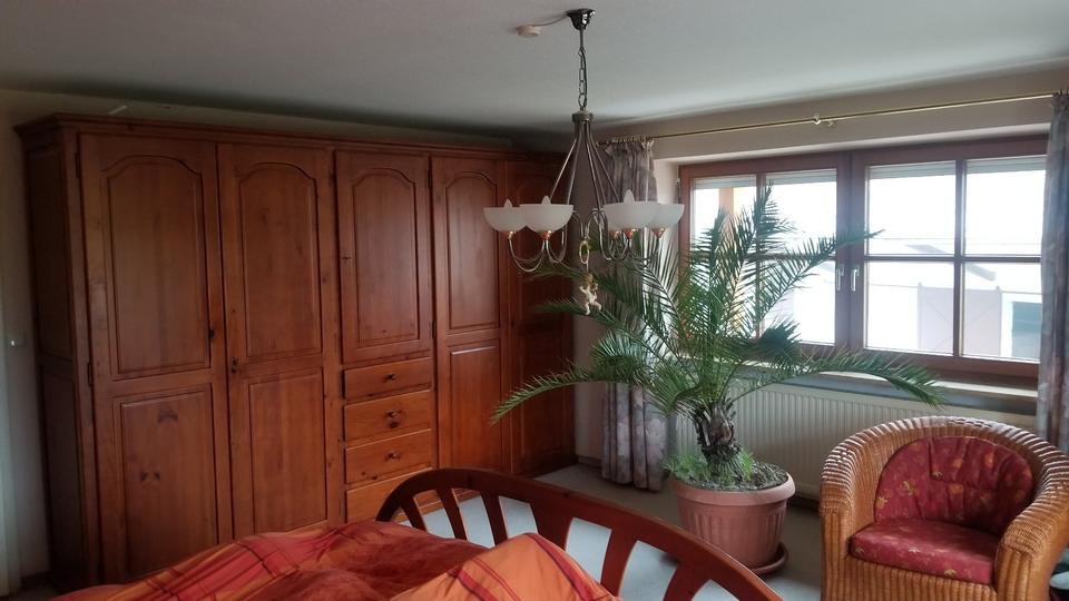 Bauernhaus, Landhaus Wolnzach - 6 Zimmer, 218 m&sup2;, 1.550&euro; | Angebot:24849177