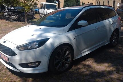 Ford Focus 66.000 km 9.800 &euro; Käbschütztal OT Deila 01665