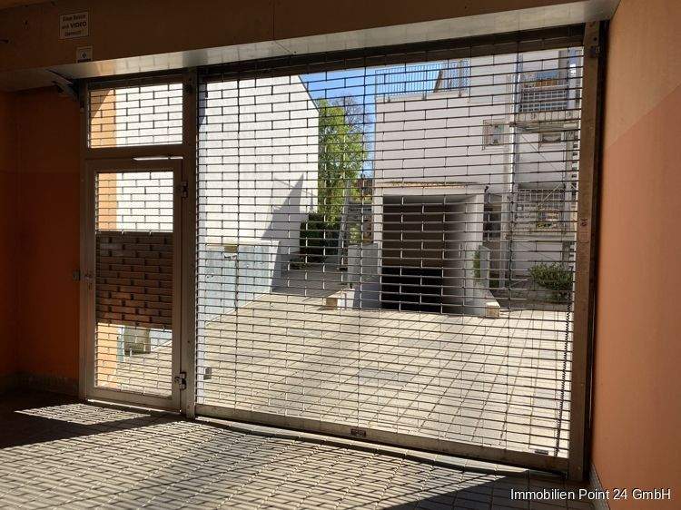 ***Tiefgaragenstellplatz zu vermieten am Domplatz*** zimmer