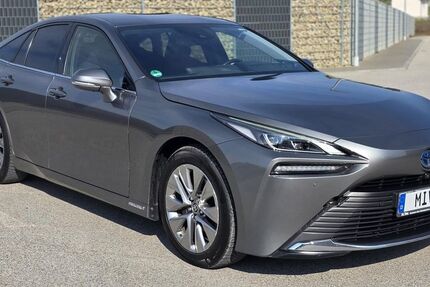 Toyota Mirai 121.164 km 9.900 &euro; Mühlhausen 92360