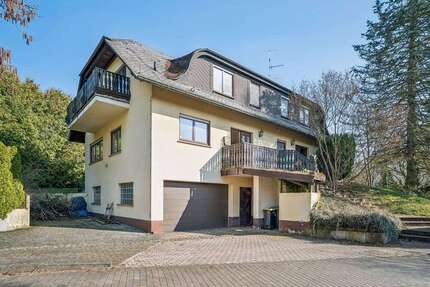 Haus Langgöns - 10 Zimmer, 303 m&sup2;, 550.000&euro; | Angebot:26693395