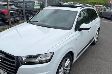 Audi Q7 269.000 km 21.500 &euro; Bonn 53119