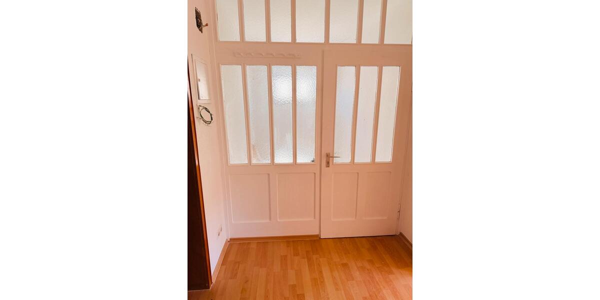 Dachgeschoßwohnung Schiffweiler - 3 Zimmer, 80 m&sup2;, 650&euro; | Angebot:26328117
