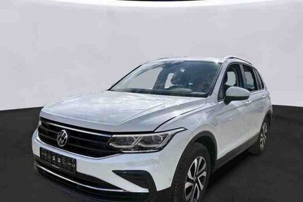 VW Tiguan 28.600 km 28.930 &euro; Überlingen 88662
