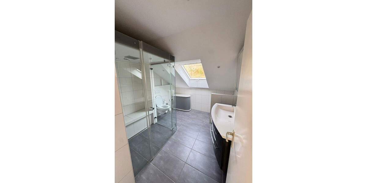 Etagenwohnung Wehr - 3 Zimmer, 88 m&sup2;, 1.050&euro; | Angebot:25533174