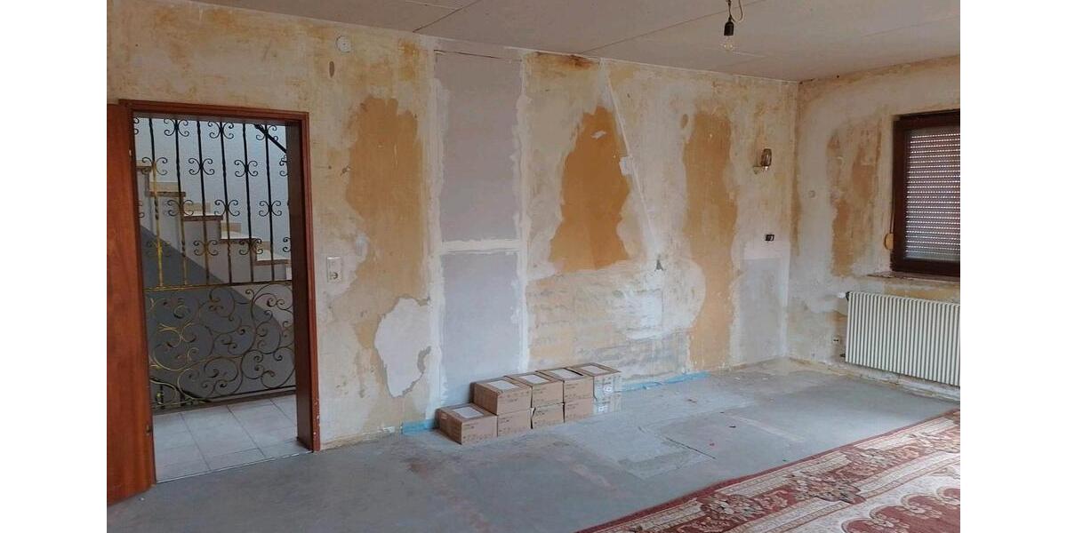 Einfamilienhaus Bad Königshofen im Grabfeld - 5 Zimmer, 176 m&sup2;, 99.000&euro; | Angebot:24655328