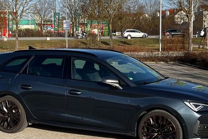 Cupra Leon 41.600 km 28.900 &euro; Germering 82110