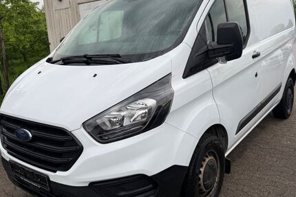 Ford Transit Custom 122.400 km 7.450 &euro; Hamburg 21129