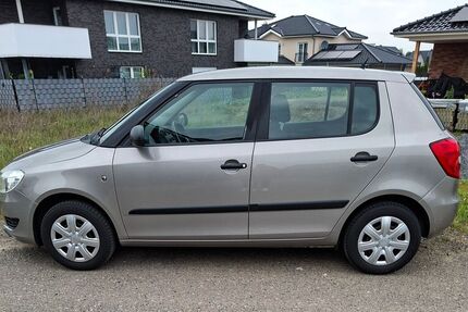 Skoda Fabia 152.900 km 2.950 &euro; Salzgitter 38228