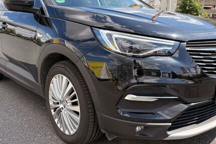 Opel Grandland (X) 61.000 km 22.950 &euro; Raunheim 65478