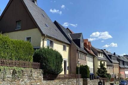 Sanierungsbedürftiges Reihenendhaus in der historischen Altstadt von Zschopau. 6 zimmer